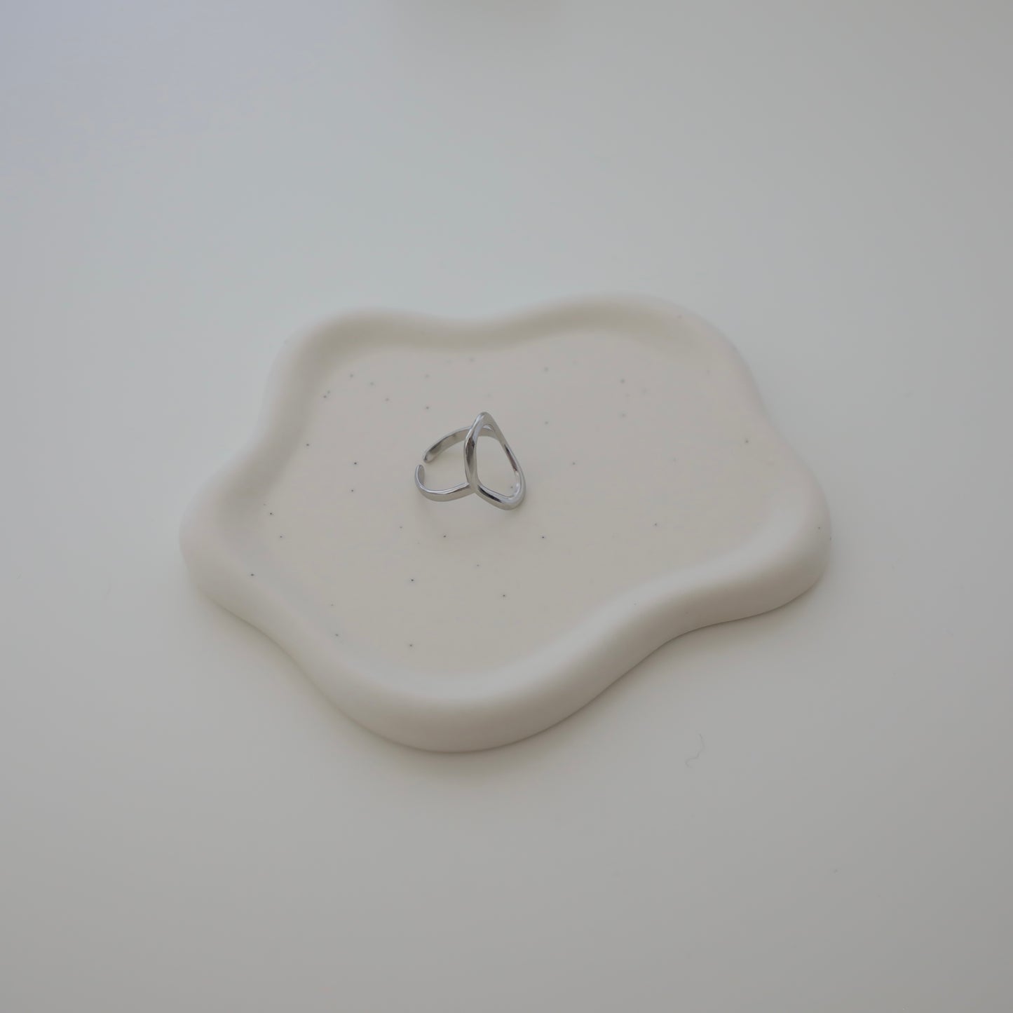 Ajustable Oval Hoop Alyssa Ring