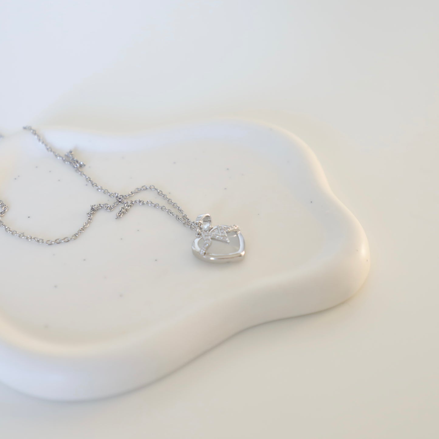 Encrusted Heartbeat Eve Necklace